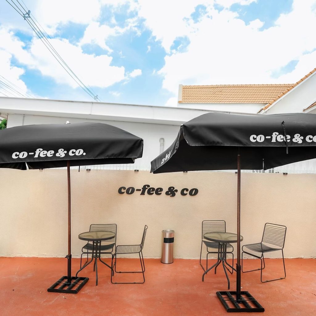 Co - fee & Co (โคฟี่แอนด์โค)
