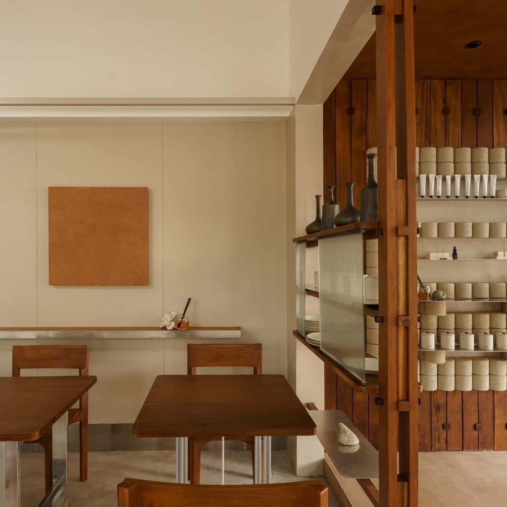 KLĀY cafe (คลายคาเฟ่)