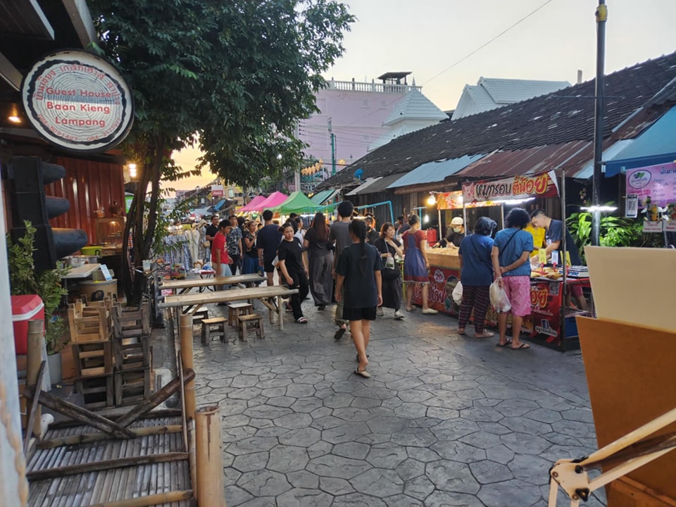 กาดกองต้า
