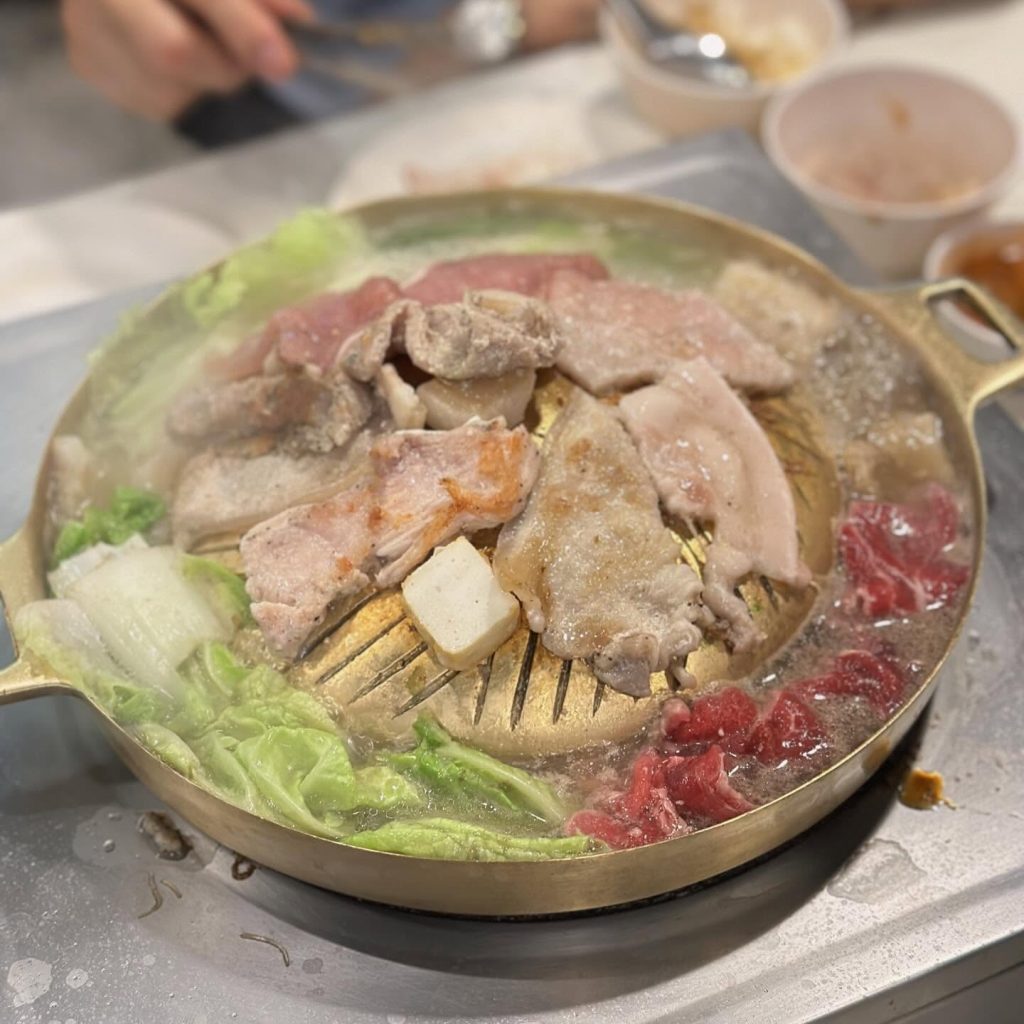 หมูกระทะช้างเผือกสาขาแรก