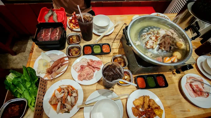 ไฮโซหมูกระทะ 