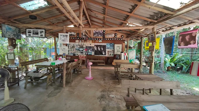 ส้มตำคลาสสิค The Beatles Station