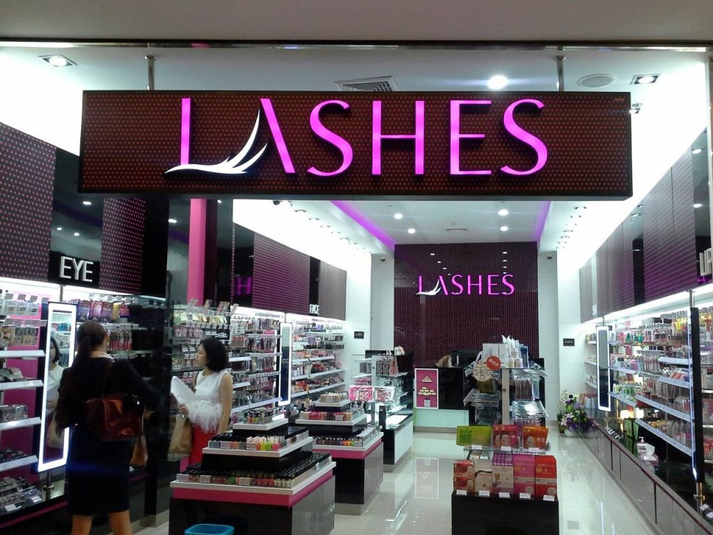 LASHES
