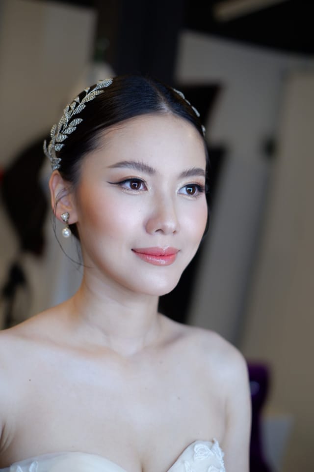 แต่งหน้า ทำผม เชียงใหม่ by vivien