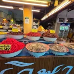 ตลาดโก้งโค้ง อยุธยา